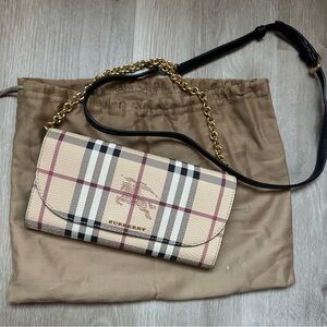 NWT Burberry haymarket henley wallet on chain